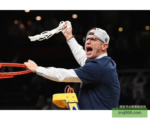 赫尔利谈绝杀三分：从18中1到终场铁爆 机会总会到来